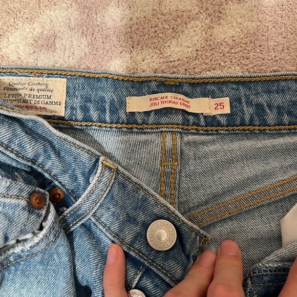 Levi’s ribcage straight jeans - Picture 2 of 2